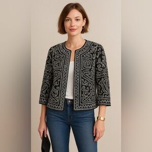 Black and White Appliqued Patterned Jacket Sz M 3/4 Sleeve    SKU 11